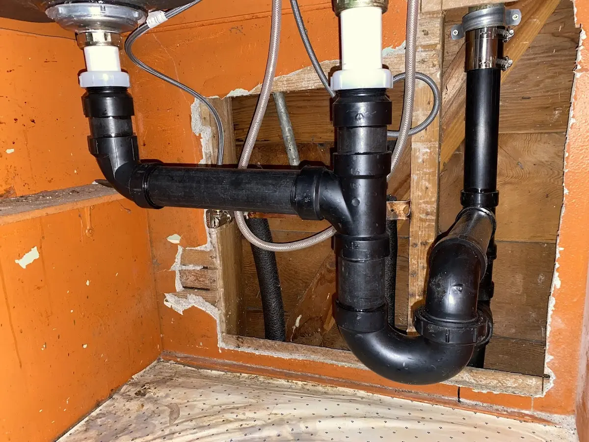 Professional Pipe Bursting equipment and tools on the job in Solon